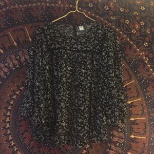 NWOT floral top ✨